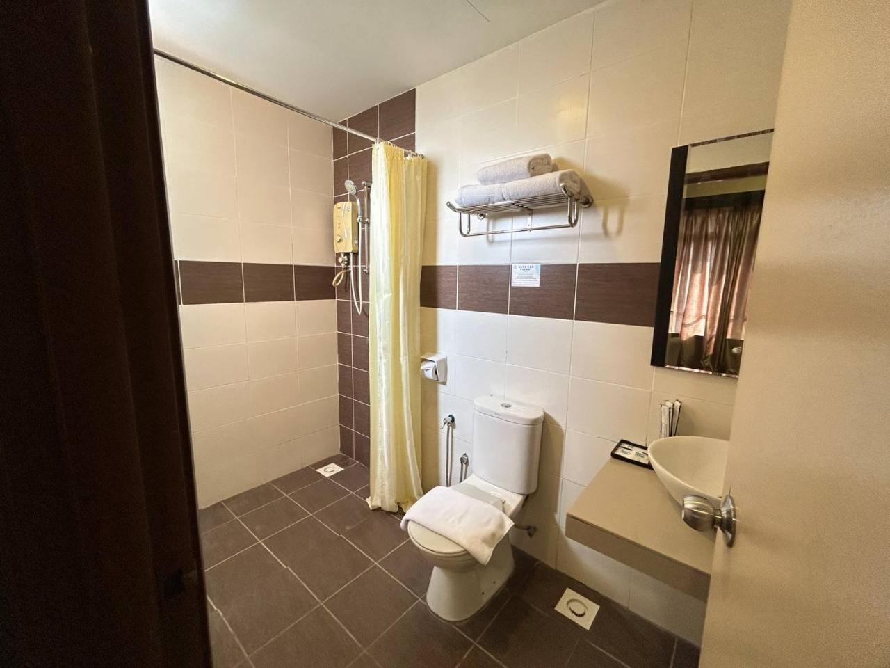 Bayou Lagoon Park Resort Malacca Екстериор снимка